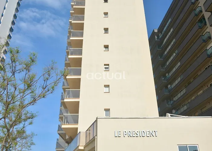 President C-6 * Castell-Platja d'Aro