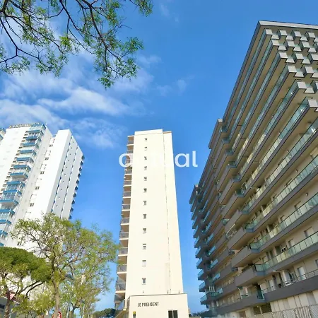 President C-6 Apartman *